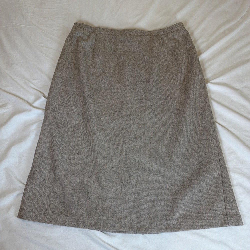Vintage Tan Jay Size 16 Fully Lined Beige Wool Skirt Back Zip Back Pleat EUC